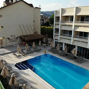 Blue Palace Aparthotel